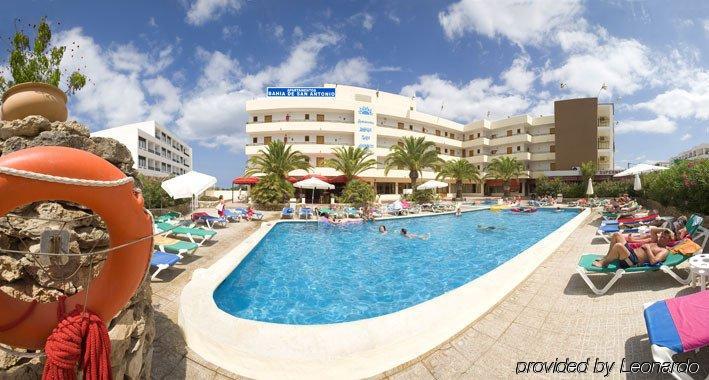 Apartamentos Bahia De San Antonio Сан-Антонио-Абад Удобства фото