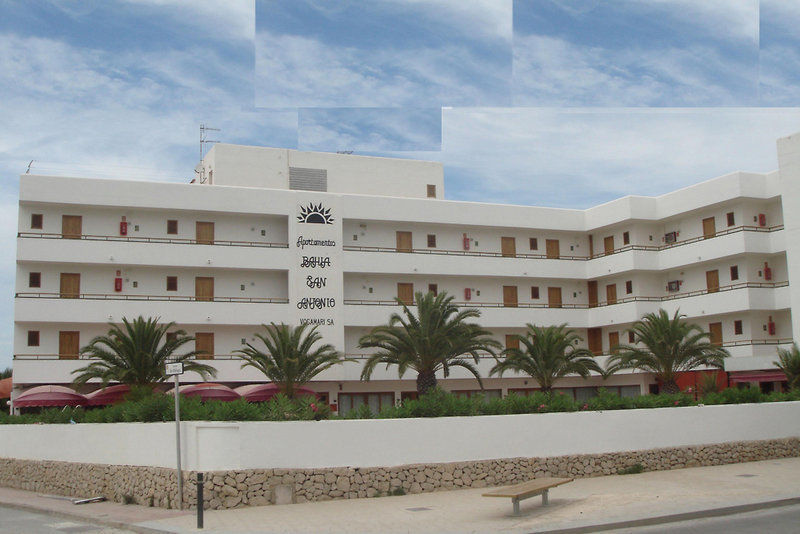 Apartamentos Bahia De San Antonio Сан-Антонио-Абад Экстерьер фото