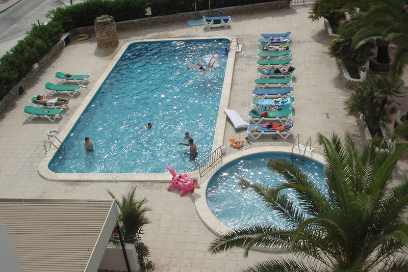 Apartamentos Bahia De San Antonio Сан-Антонио-Абад Удобства фото