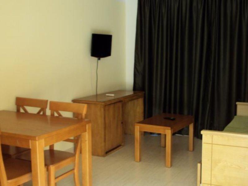 Apartamentos Bahia De San Antonio Сан-Антонио-Абад Экстерьер фото