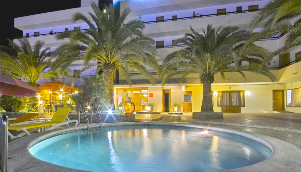 Apartamentos Bahia De San Antonio Сан-Антонио-Абад Экстерьер фото