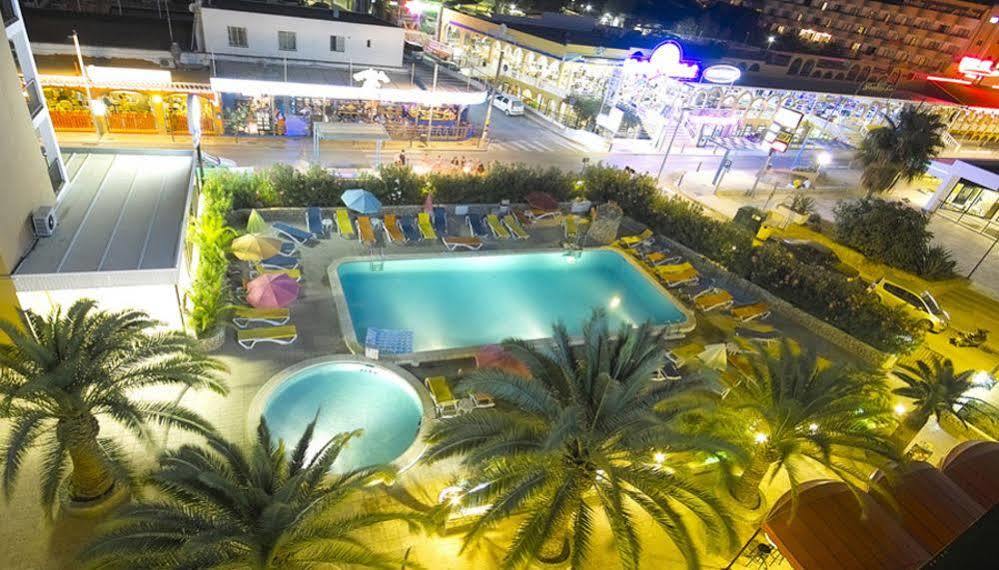 Apartamentos Bahia De San Antonio Сан-Антонио-Абад Экстерьер фото